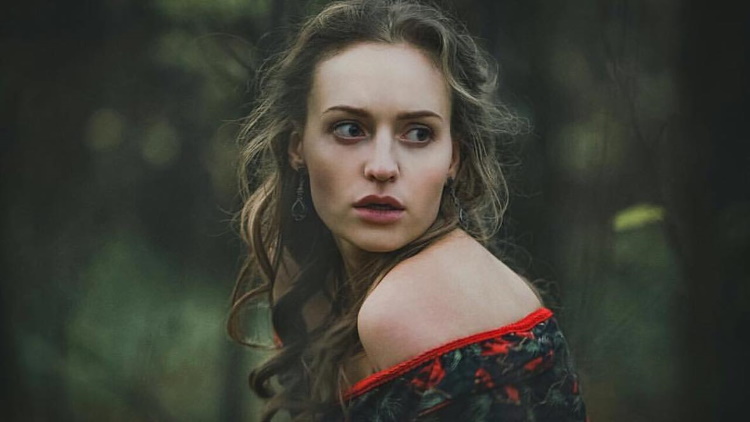 Певица "Ангина"
