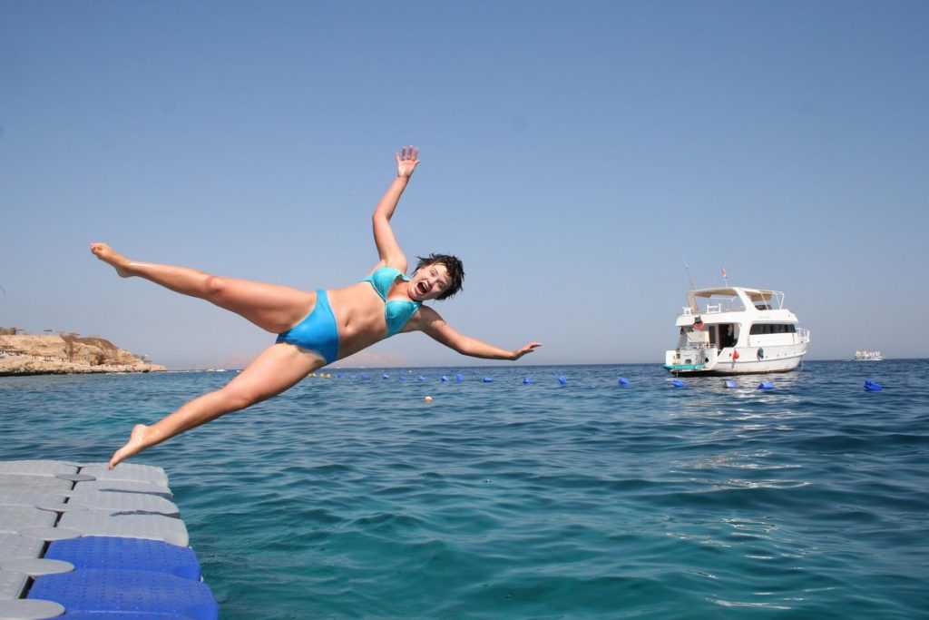 Beach Bloopers: Hilarious Moments in the Sun