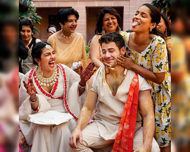 Bright Moments of Famous Weddings: Full of Laughter